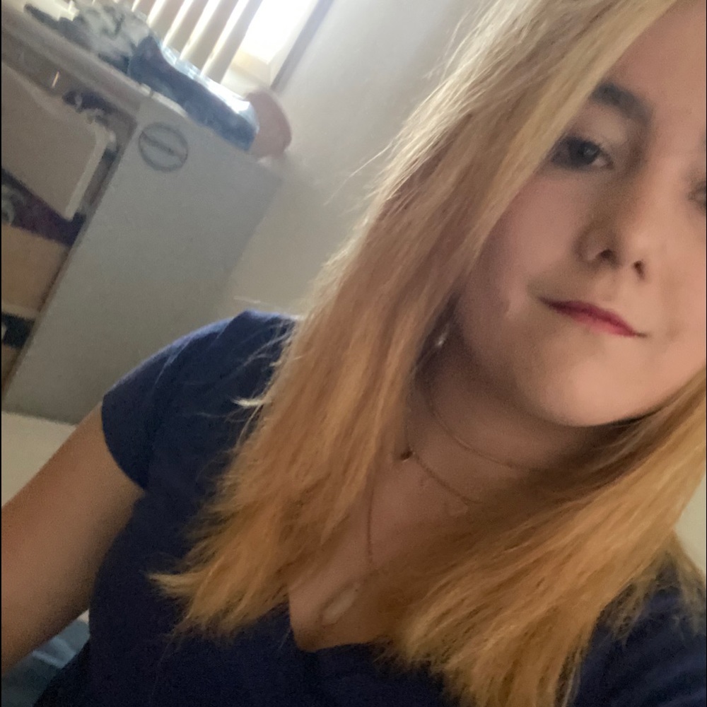 Meet your Posher, Haylee